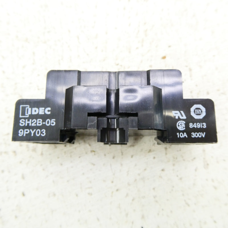 IDEC SH2B-05 300V 10A (BLACK) (PKG OF 20) NSMP
