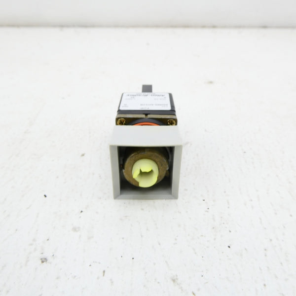 ALLEN BRADLEY 800MS-6HX2B SER. D 6V (AS PICTURED) (WH) NSMP