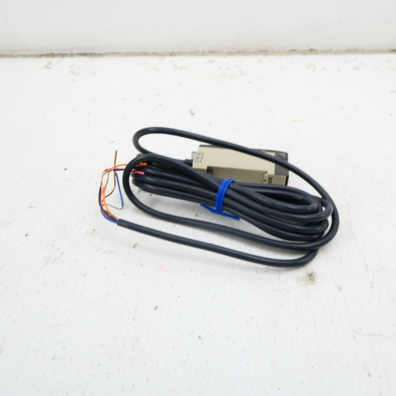 OMRON E3X-A21 10-30VDC 2M NSMP