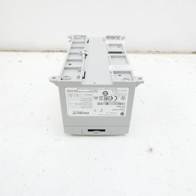 ALLEN BRADLEY 1766-L32AWA SER. B F/W 16 100/120VAC NSMP