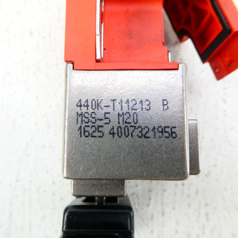 ALLEN BRADLEY 440K-T11213 SER. B (WH) NSMP