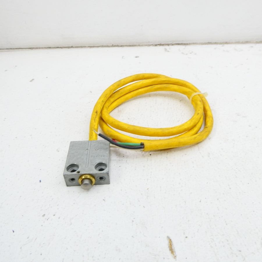 TELEMECANIQUE MS01S01-00 125/250VAC 5A NSNP