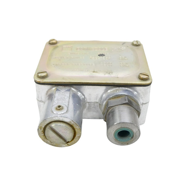 BARKSDALE 9048-4 200-3000PSI NSNP