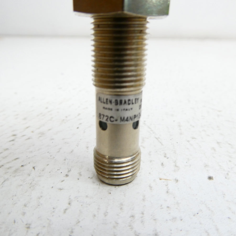 ALLEN BRADLEY 872C-M4NP12-D4 SER. A NSNP