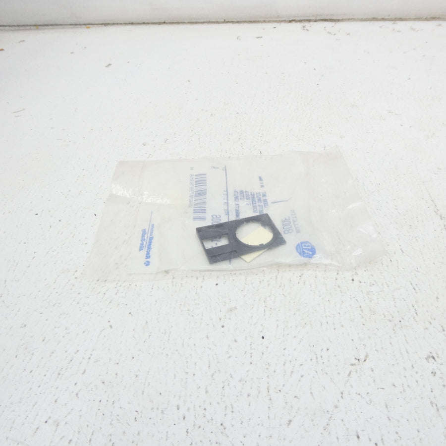 ALLEN BRADLEY 800E-12BE100S SER. A NSMP