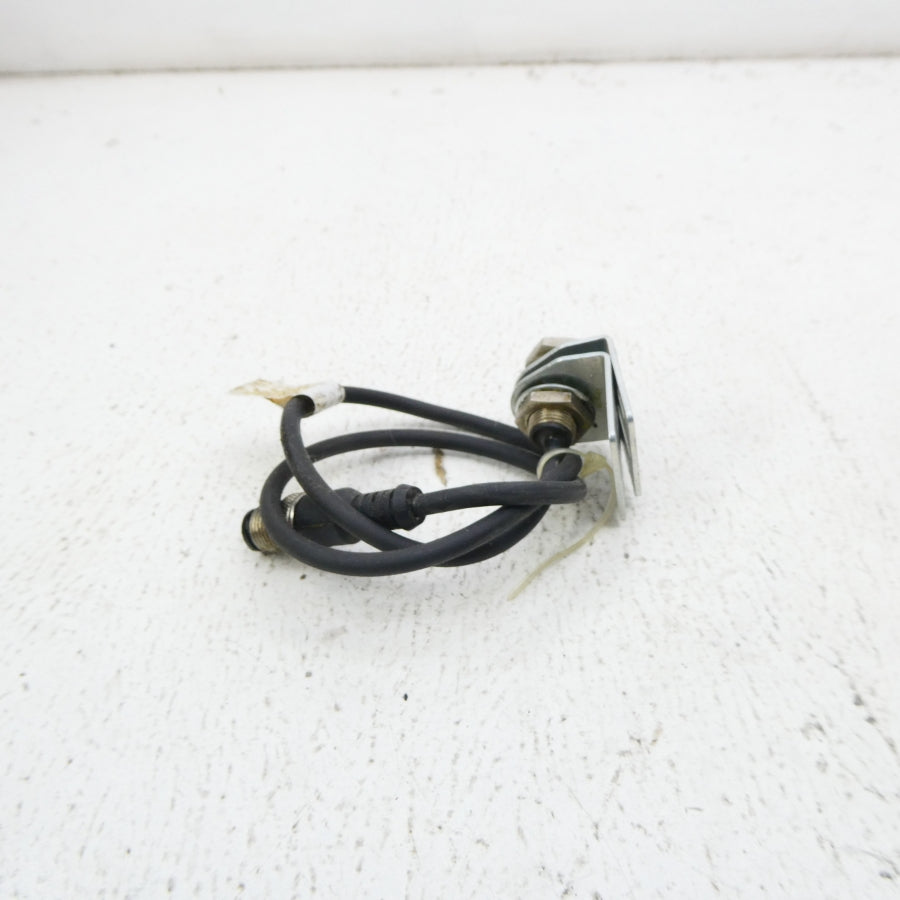 BALLUFF BES516-325-G-E4-Y-S4-00.5 NSNP