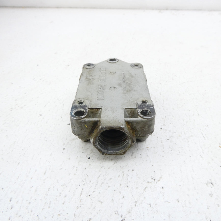 MICRO SWITCH BAF1-2RN-RH 480VAC 20A (GREY) (AS PICTURED) UNMP