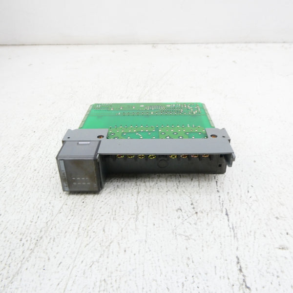 ALLEN BRADLEY 1746-OA8 SER. A 85-265VAC (NO DOOR) NSNP