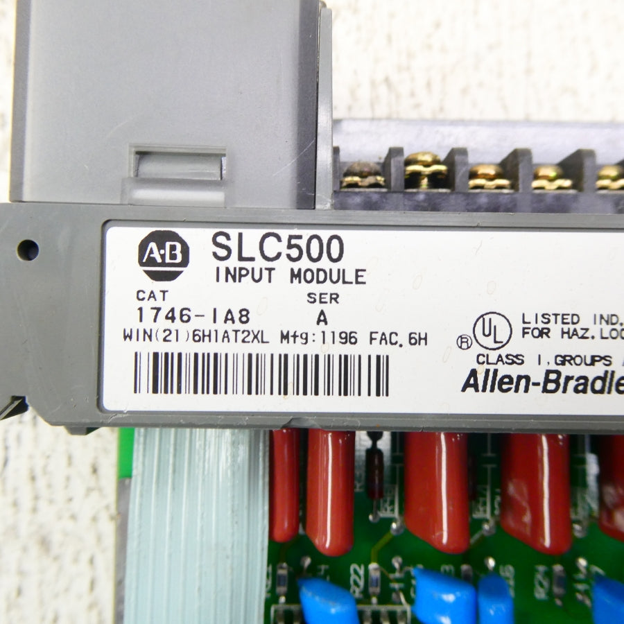 ALLEN BRADLEY 1746-IA8 SER. A 85-132VAC (NO DOOR) UNMP