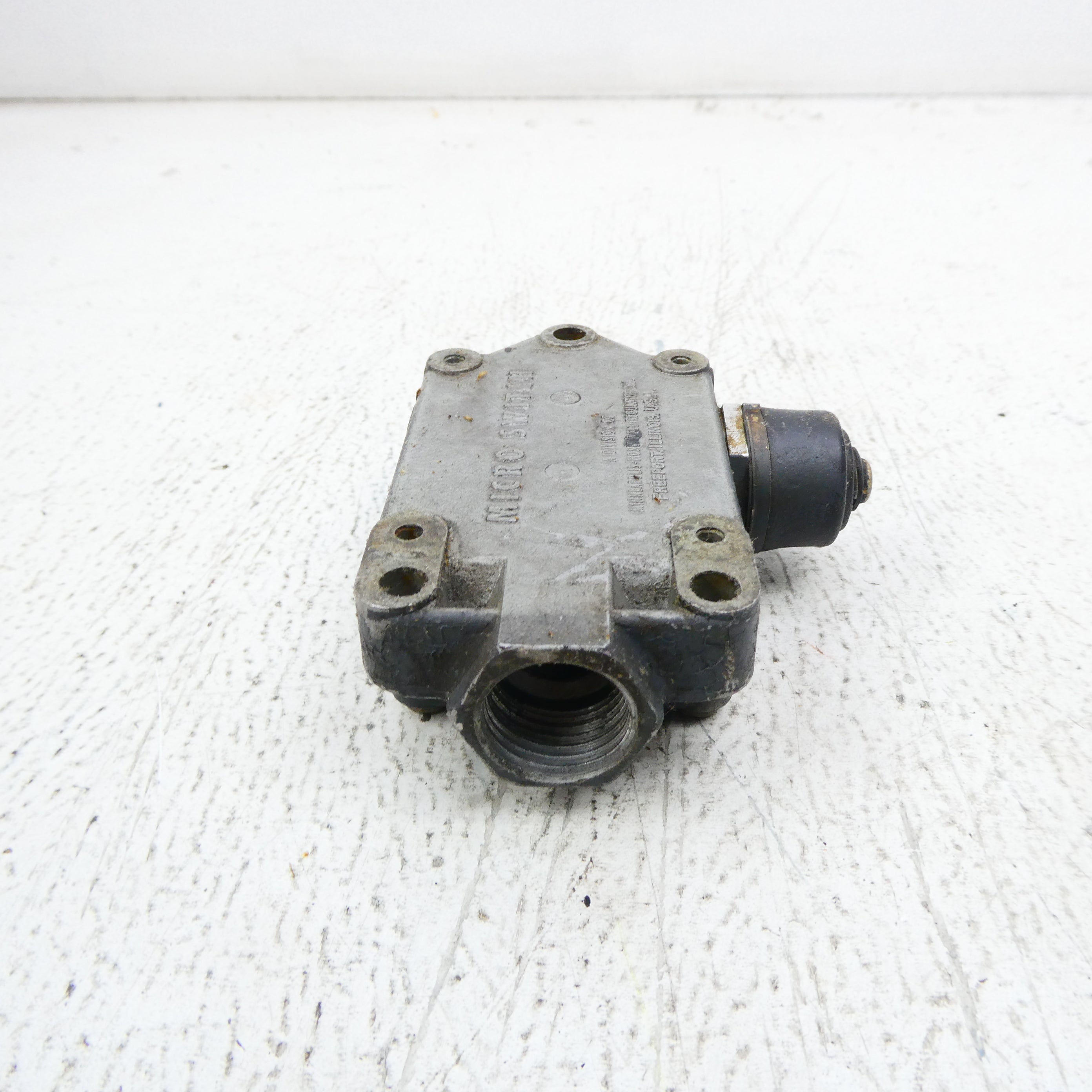 MICRO SWITCH BAF1-2RN 480VAC 20A UNMP