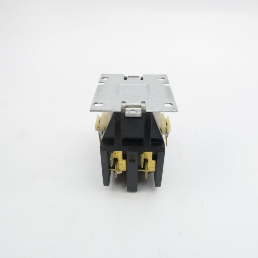 CUTLER HAMMER C25BNB220A SER. E1 120V NSMP