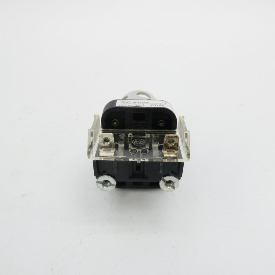 ALLEN BRADLEY 800T-QAH24W SER. T 24V (WH) NSMP