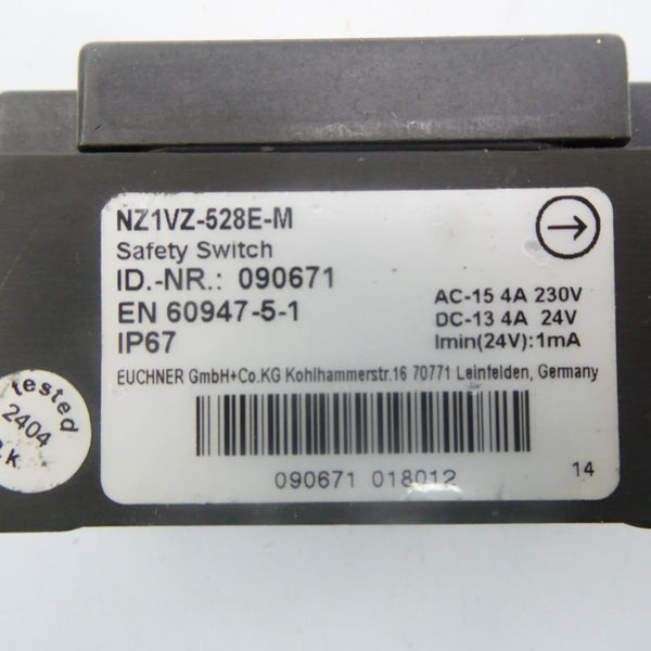 EUCHNER NZ1VZ-528E-M 090671 230VAC 4A NSNP