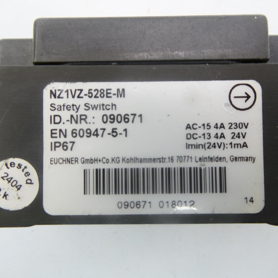 EUCHNER NZ1VZ-528E-M 090671 230VAC 4A NSNP