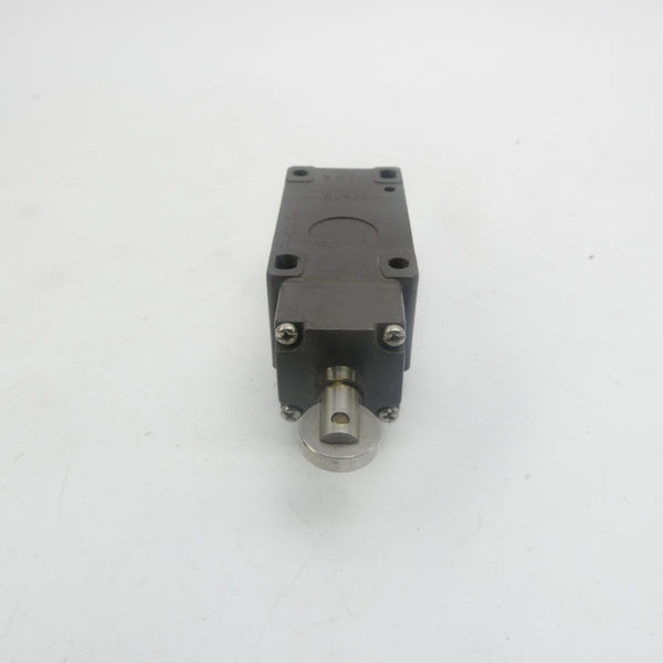 EUCHNER NZ2RL-511SVM5 090028 36VAC 4A NSNP