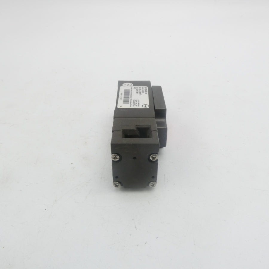 EUCHNER NZ1VZ-528E-M 090671 230VAC 4A NSMP