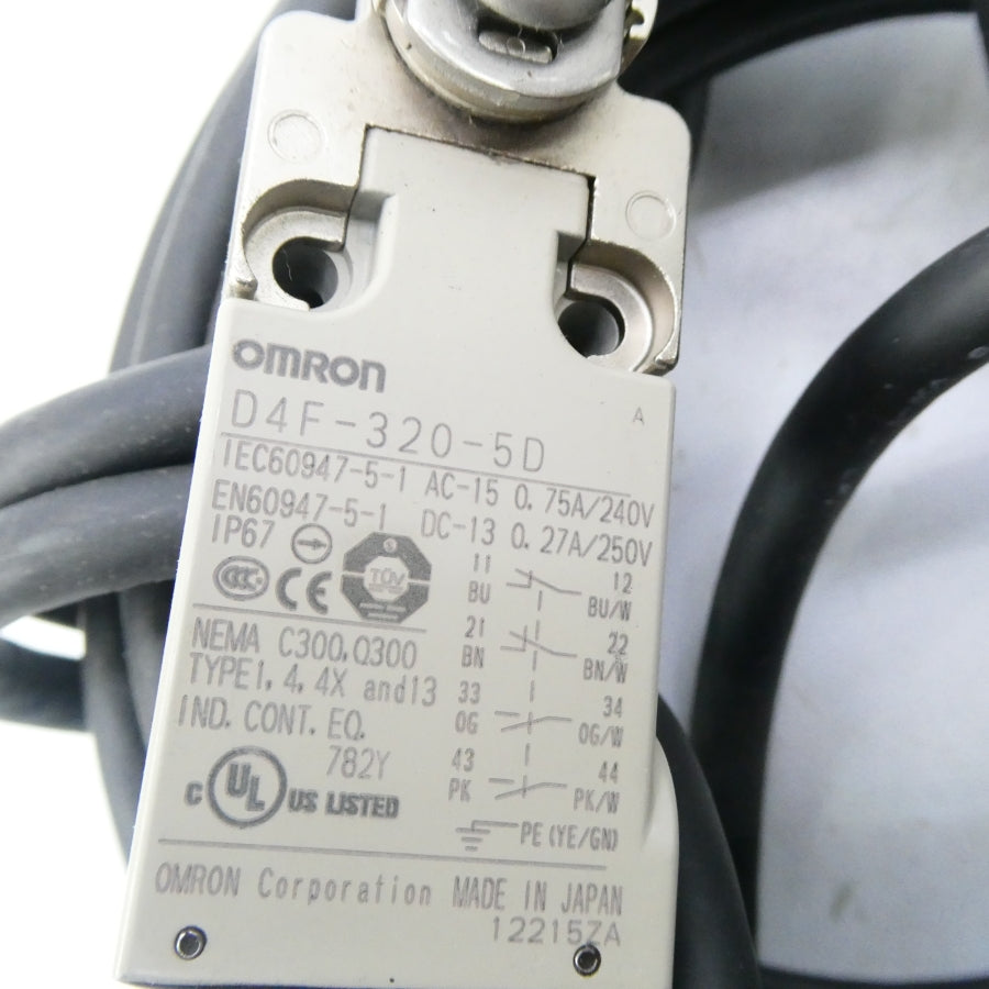OMRON D4F-320-5D 250V 0.27A NSNP