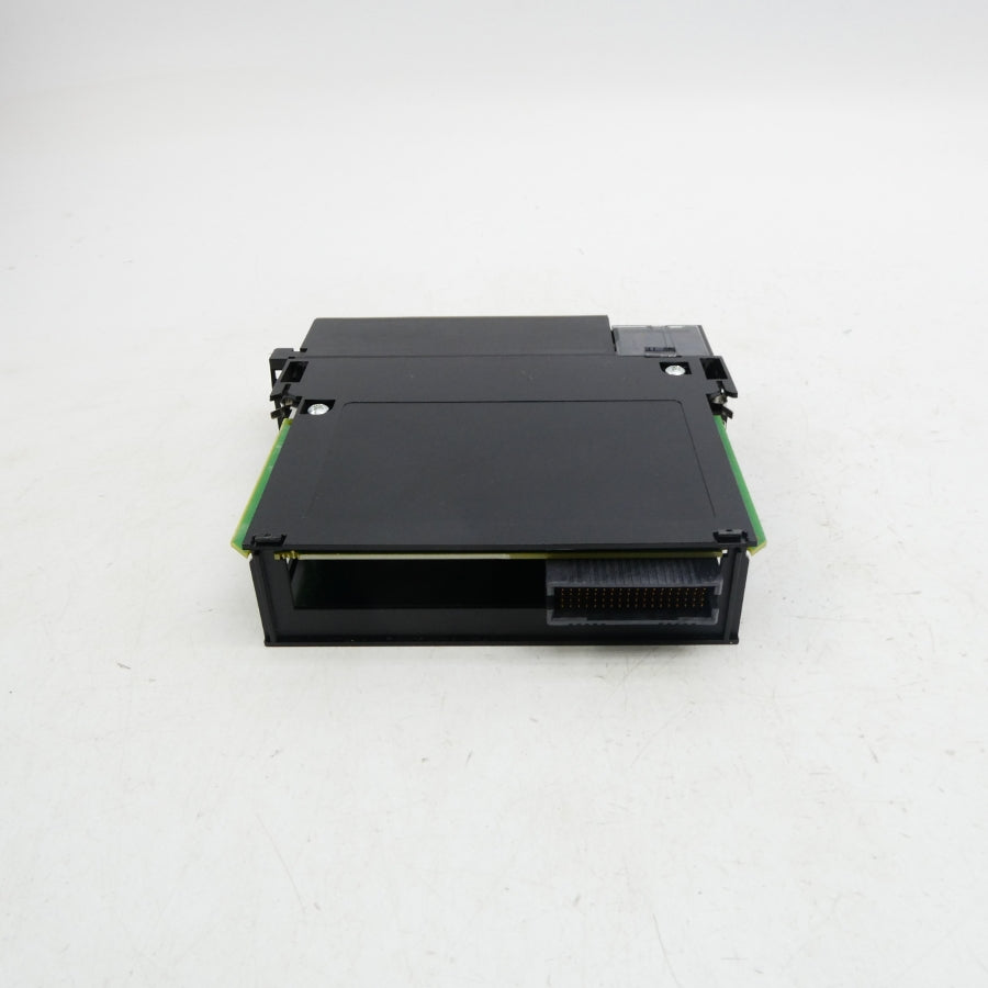 ALLEN BRADLEY 1756-OB32 SER. A F/W 3.003 24VDC NSNP