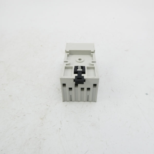 ALLEN BRADLEY 700-HN205 SER. A 300V 10A (PKG OF 9) (WH) NSMP