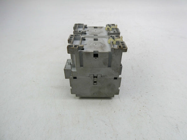 INDUSTRIAL SPARE PART 104-C16D22-X6 SER. B 110/120V UNMP