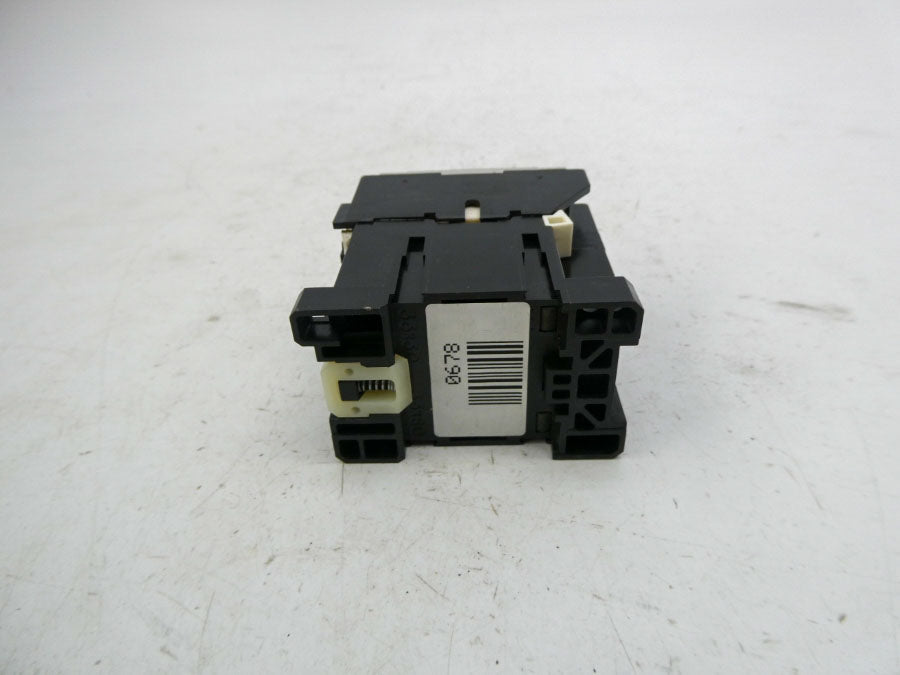 ALLEN BRADLEY 700-F040A1 SER. C 110/120V (GY/BL) NSMP