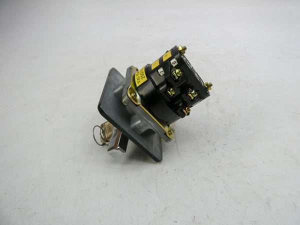 SWITCH 41-10424 250V 7.5A NSNP