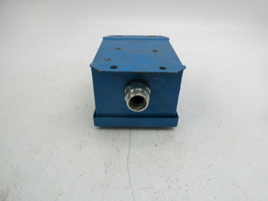 AVTRON M185 12-15VDC (AS PICTURED) UNMP