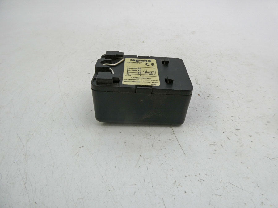 LEGRAND 34847 250V 3A NSNP