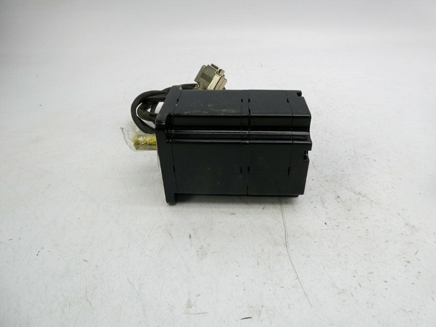 YASKAWA ELECTRIC SGMP-04V316CT 200V 2.6A NSNP