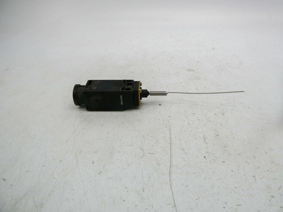 TELEMECANIQUE XCKP106H7 240V 3A NSMP