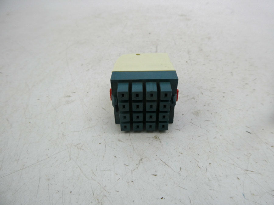 TELEMECANIQUE RHN41 24V NSNP
