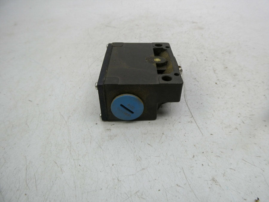 BALLUFF BNS19-B02-R12-61-12-10 NSMP