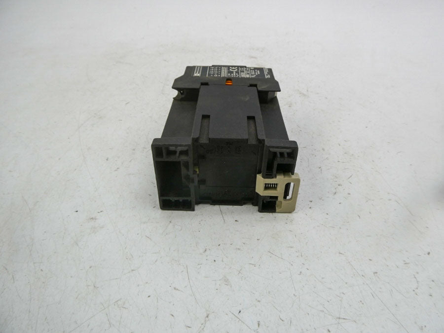 TELEMECANIQUE CA3DN22BD 24V NSNP