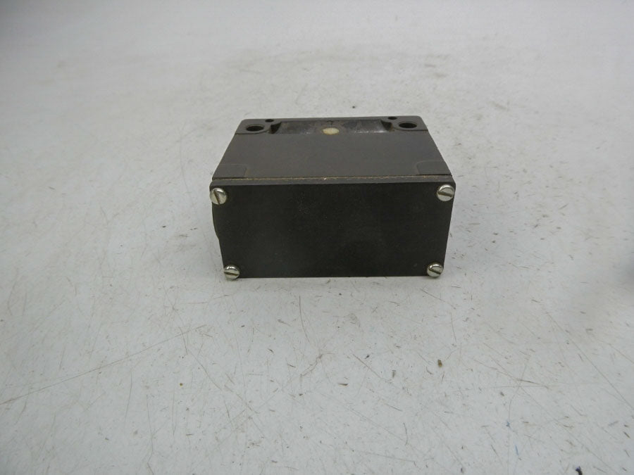 BALLUFF BNS543-B2-R12-61-12 NSNP