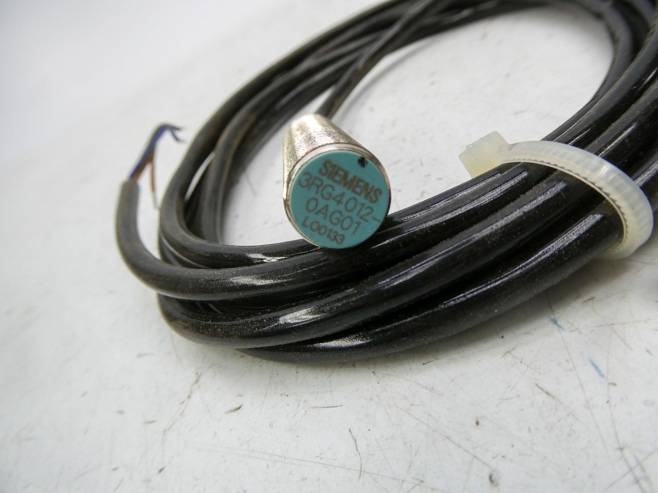 SIEMENS 3RG4012-0AG01 NSNP