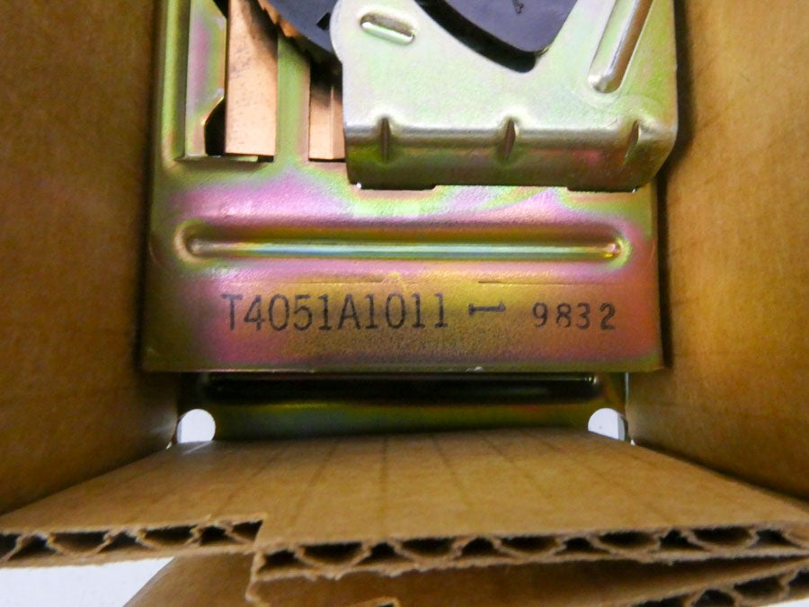 HONEYWELL T4051A1011 120/240VAC 10-25'C NSMP