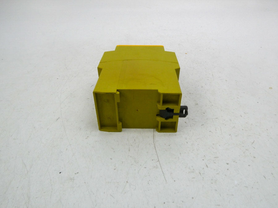 PILZ PNOZX324VAC24VDC3N/O1N/C1SO 774310 24VAC UNMP
