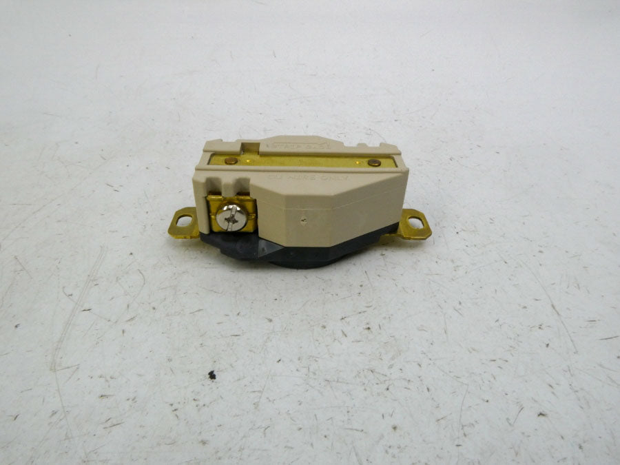 HUBBELL HBL3720 347VAC 20A (PKG OF 8) NSMP