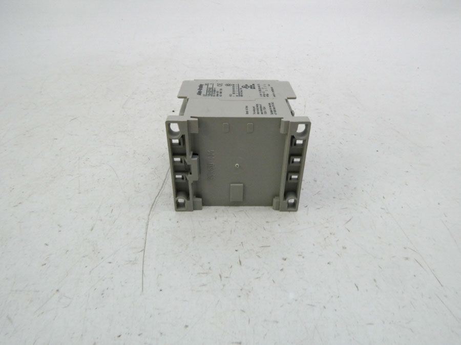 INDUSTRIAL SPARE PART 100-K09D400 SER. A 110/120V (WH) NSMP