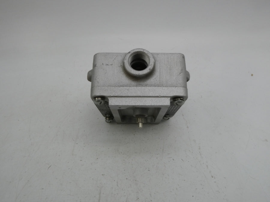 HONEYWELL T6051B1014 240V 8A NSNP
