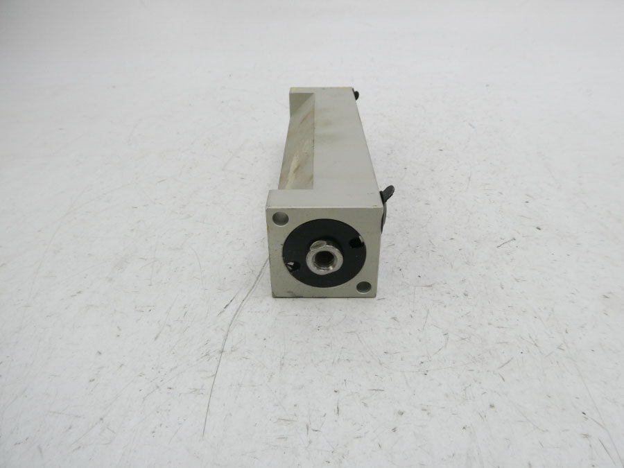 COMPACT QJ00-3590-A UNMP