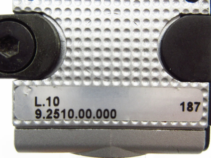 REGULATOR 9.2510.00.000 OILDIN51524-ISOVG 230PSI NSNP