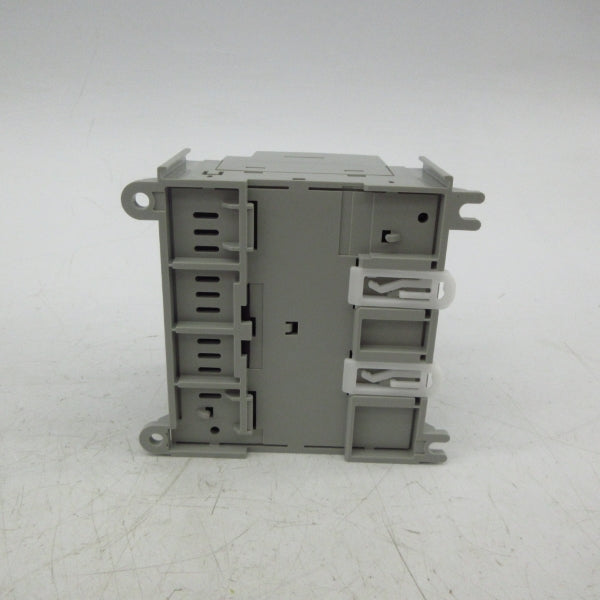 ALLEN BRADLEY 2080-LC20-20QWB SER. B F/W 10.011 24VDC/AC 2A NSMP