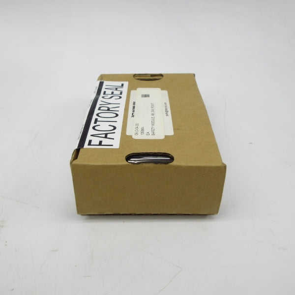 ALLEN BRADLEY 1762-OB8 SER. A 24VDC NSFS