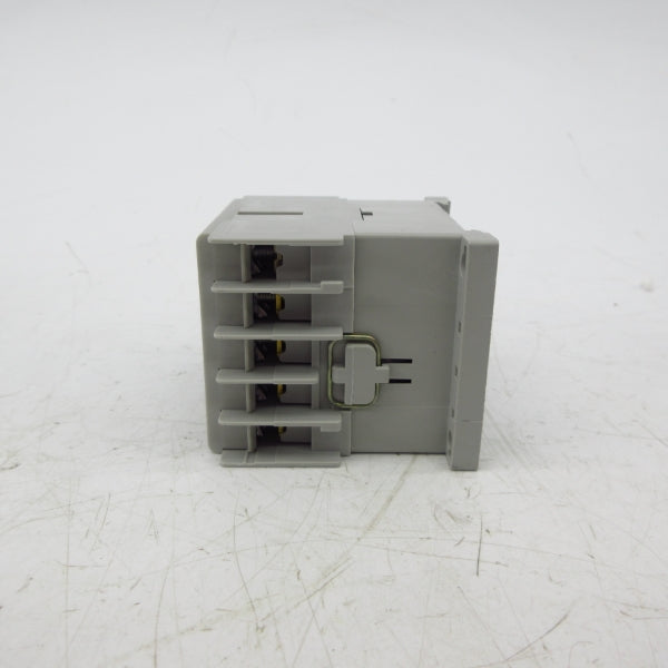 INDUSTRIAL SPARE PART 700-K40E-ZJ SER. B 24VDC 10A (WH) NSMP