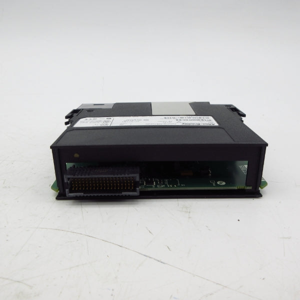 ALLEN BRADLEY 1756-L73 SER. B F/W 1.010 5.1VDC (NO KEY) NSMP