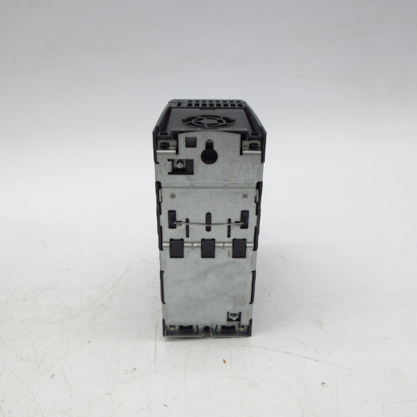 SIEMENS 6SL3210-1KE15-8UF2 400-480V 7.4A NSMP