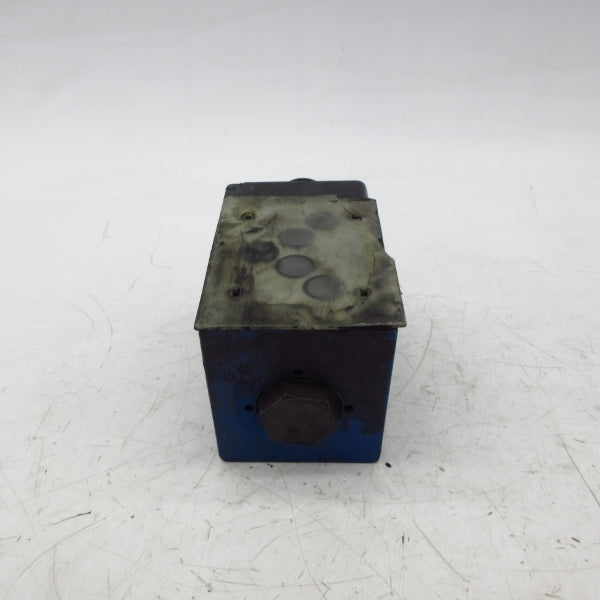 REXROTH 4WE10X7-33/CW110N9K4/V R978911865 UNMP