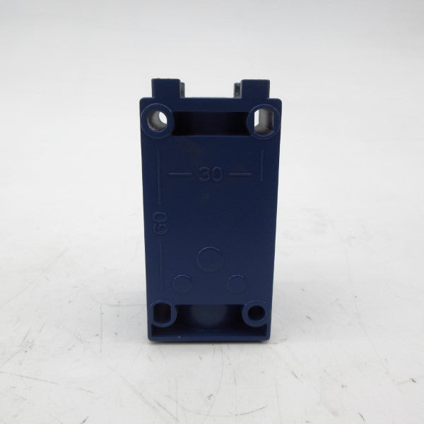 TELEMECANIQUE ZCKJ1H7 500V 3A NSNP