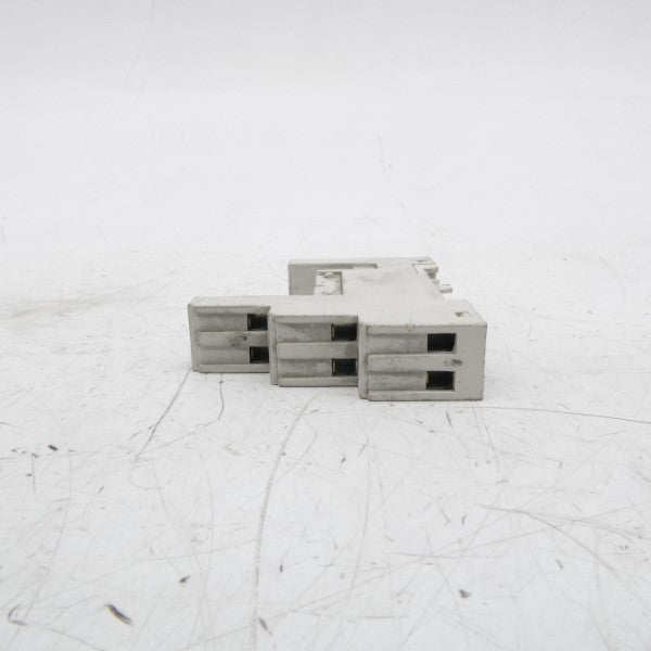 ABB CR-PLS 1SVR405650R0000 300VAC 10A UNMP